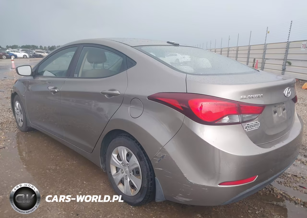 2016 Hyundai Elantra Se VIN:5NPDH4AEXGH748120 - 3