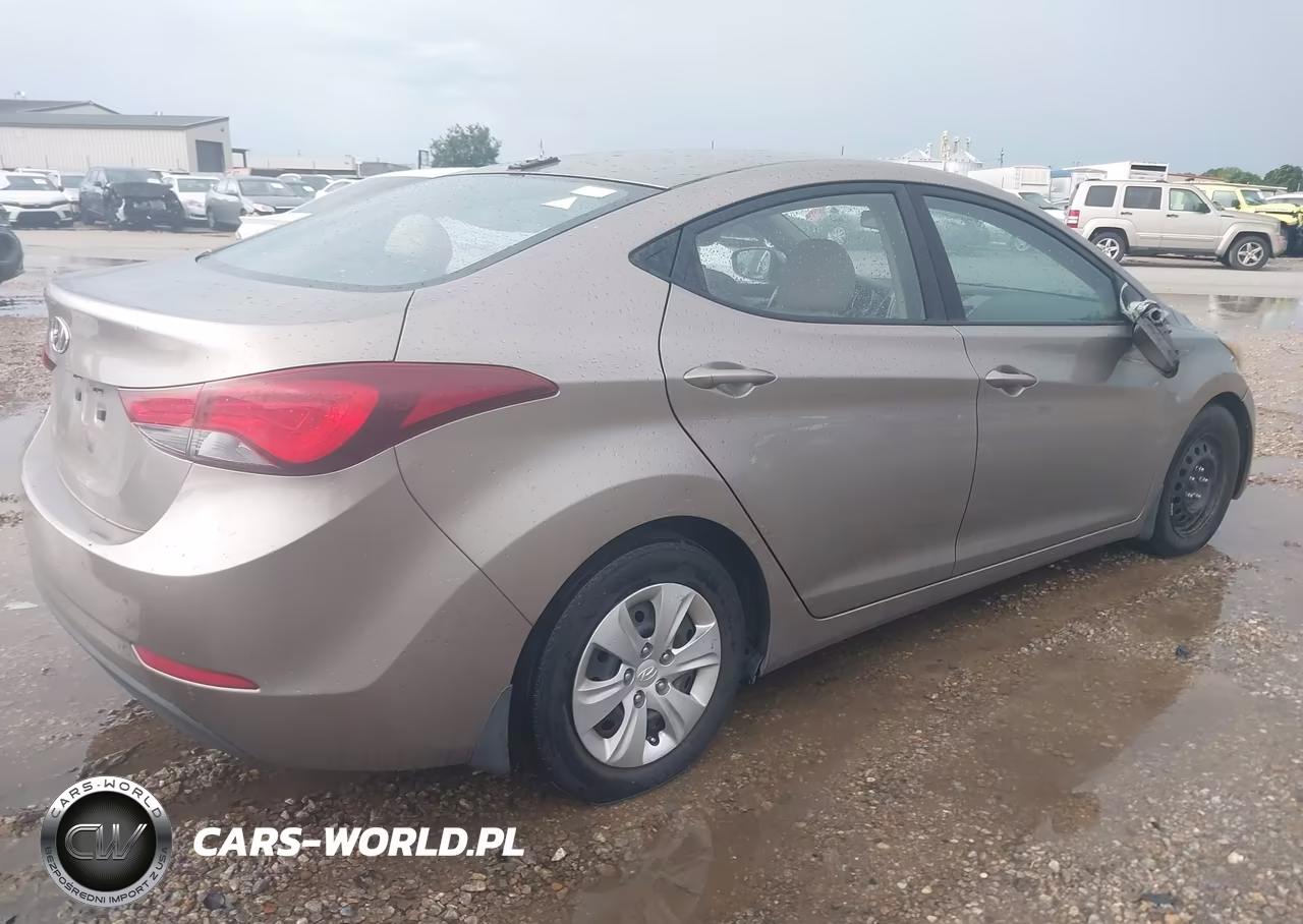 2016 Hyundai Elantra Se VIN:5NPDH4AEXGH748120 - 4
