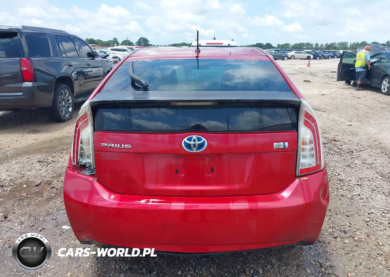 2013 Toyota Prius Two VIN:JTDKN3DU1D1631168 - 16