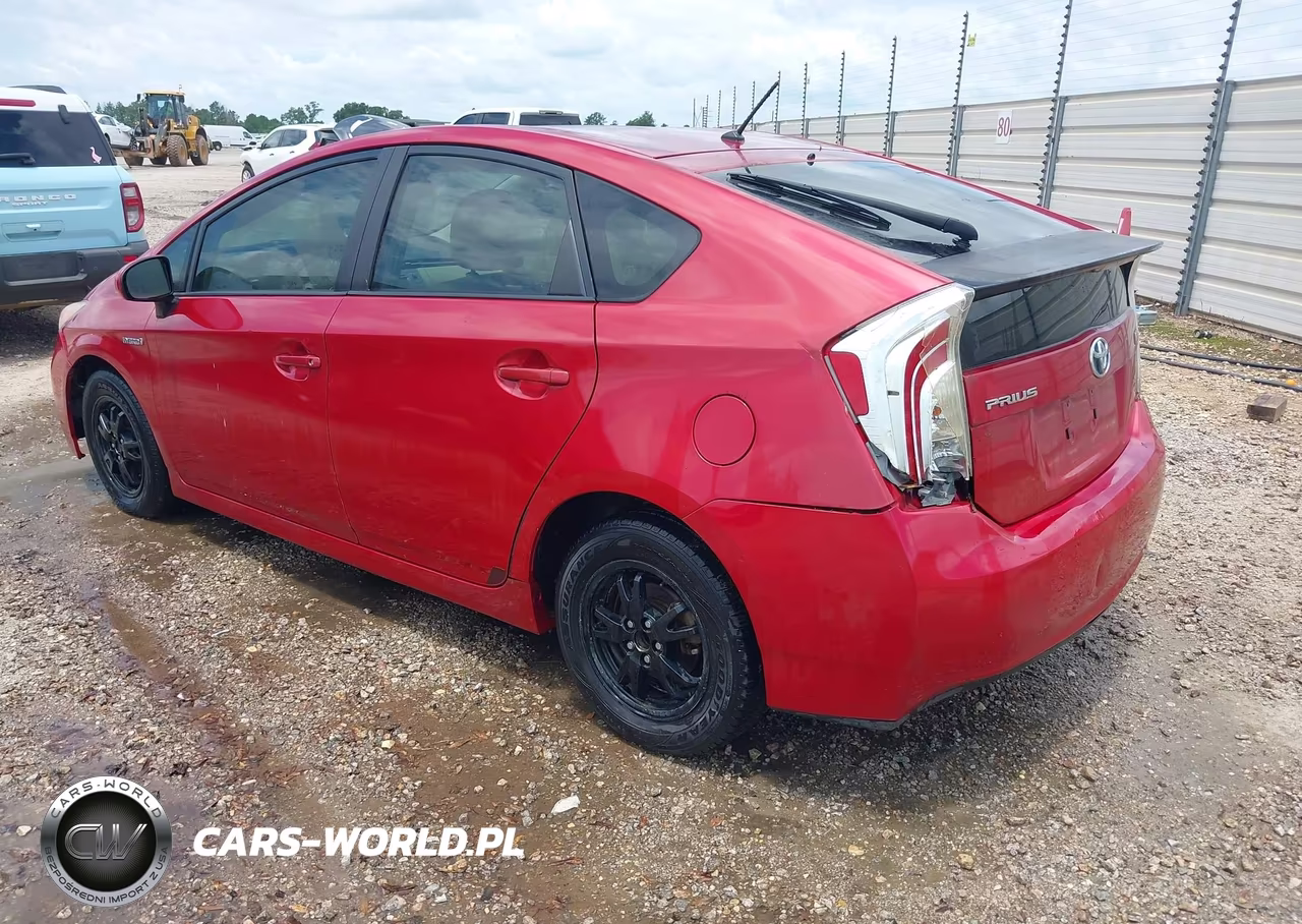 2013 Toyota Prius Two VIN:JTDKN3DU1D1631168 - 3