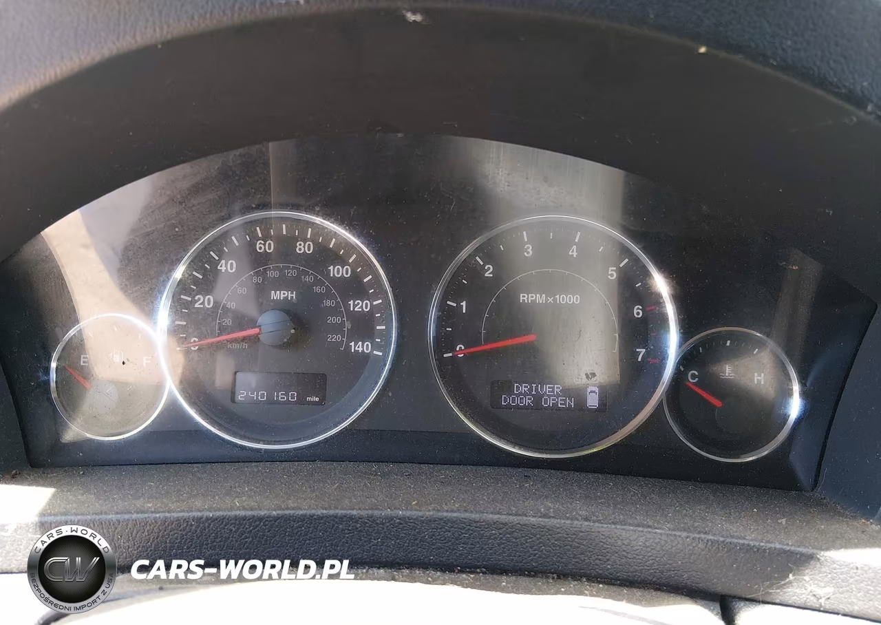 2009 Jeep Grand Cherokee Laredo VIN:1J8GR48K99C502205 - 7