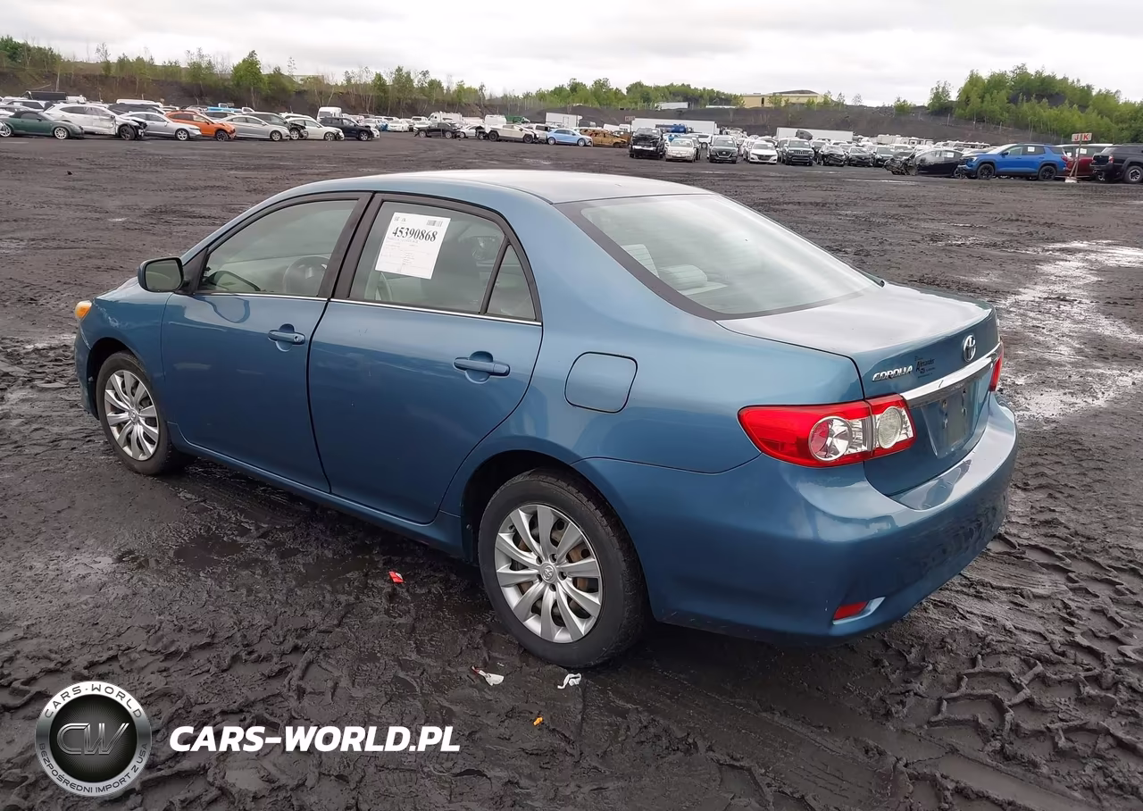 2013 Toyota Corolla Le VIN:5YFBU4EE1DP114786 - 3