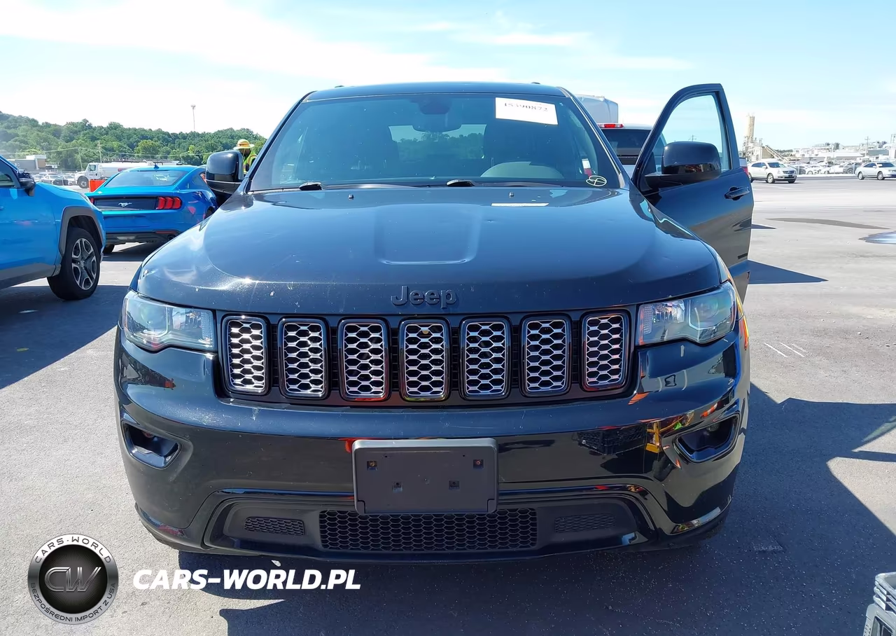 2019 Jeep Grand Cherokee Altitude 4X4 VIN:1C4RJFAGXKC592138 - 12