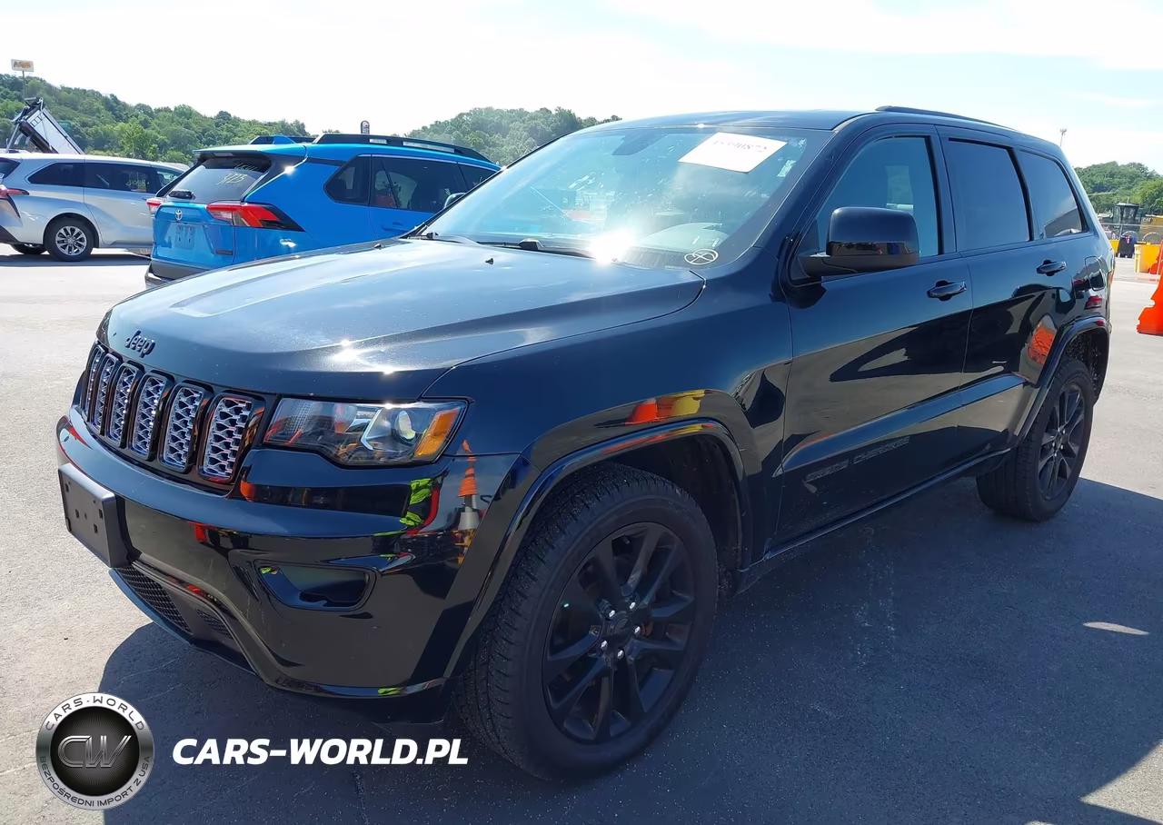 2019 Jeep Grand Cherokee Altitude 4X4 VIN:1C4RJFAGXKC592138 - 2