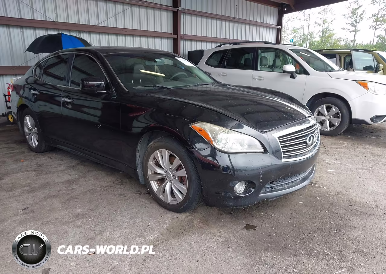 2011 Infiniti M37