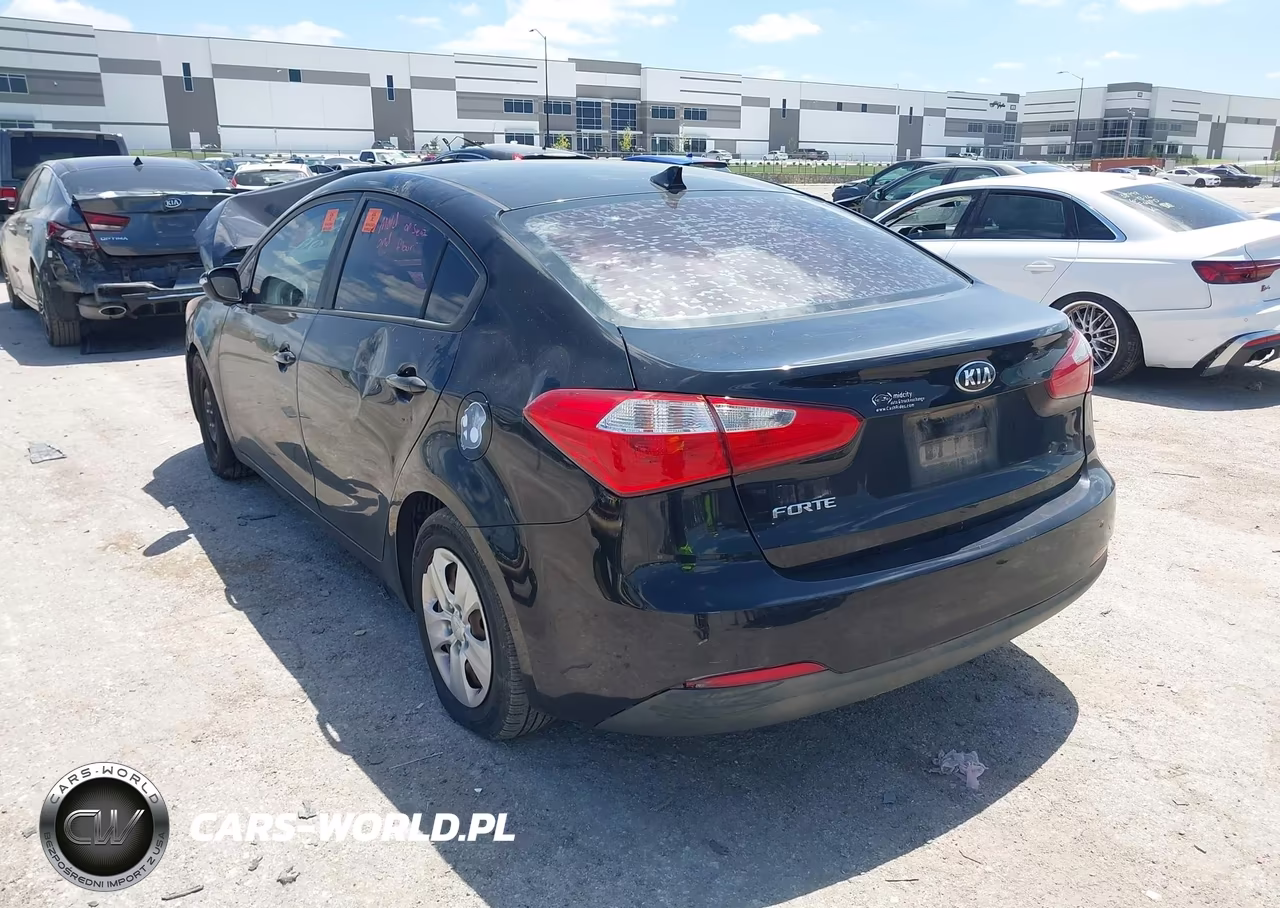 2015 Kia Forte Lx VIN:KNAFX4A67F5372329 - 3