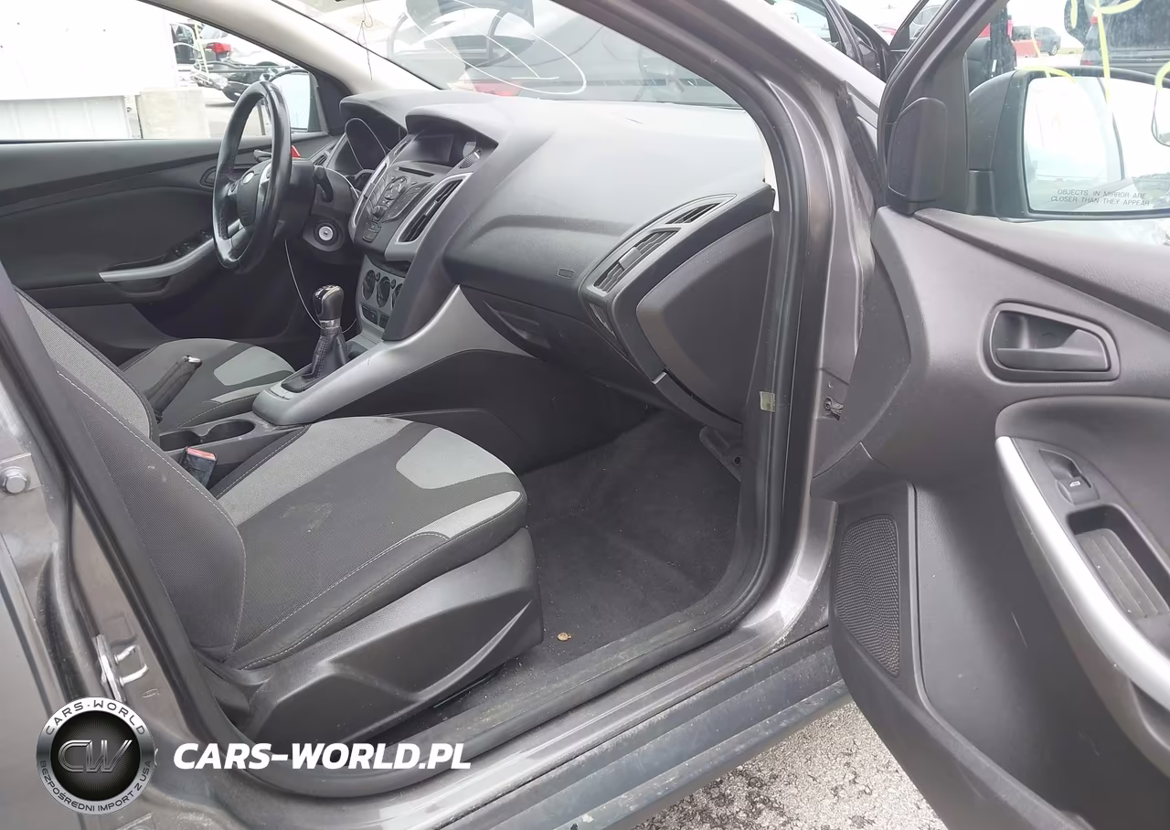 2012 Ford Focus Se VIN:1FAHP3F20CL273585 - 5
