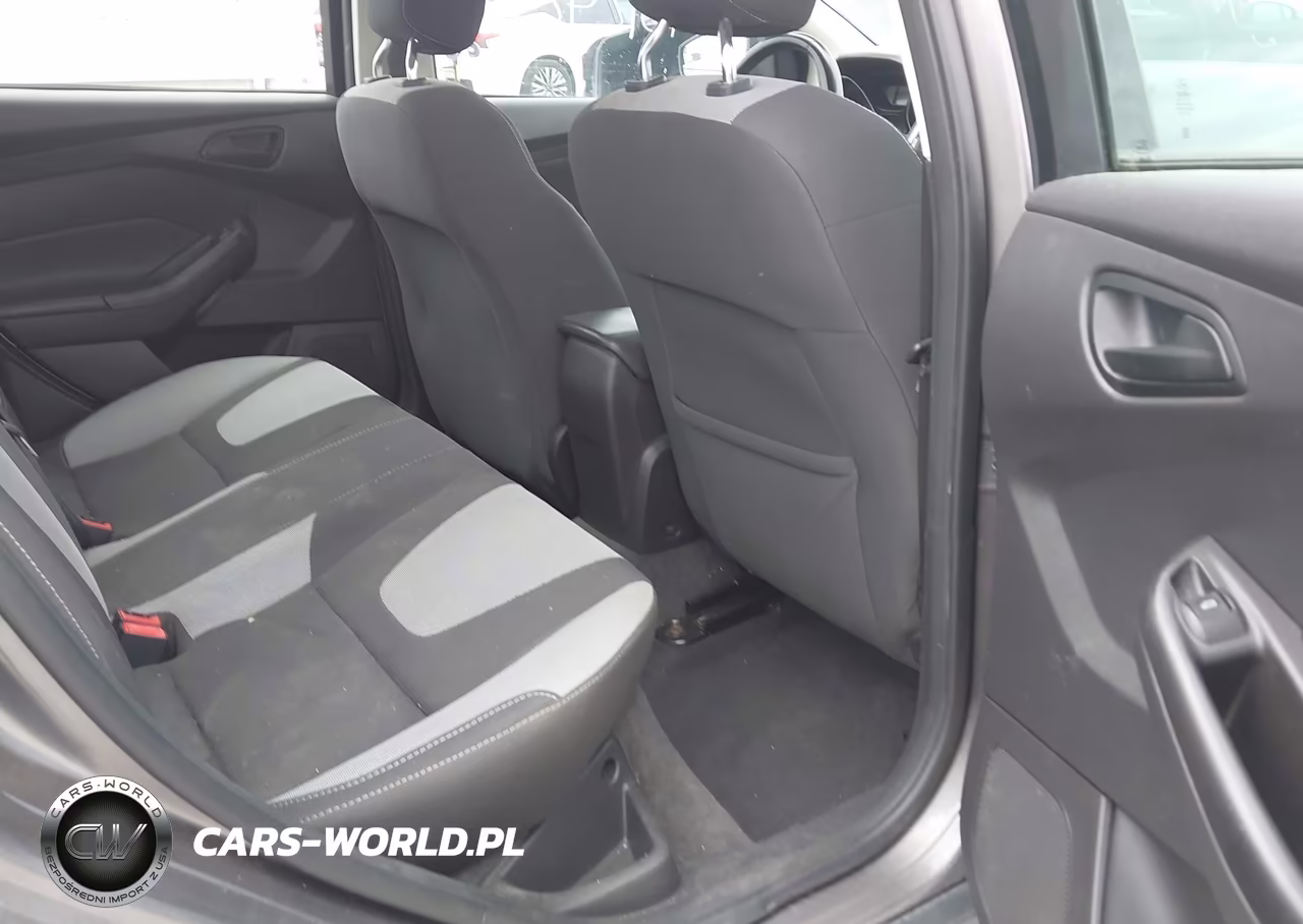 2012 Ford Focus Se VIN:1FAHP3F20CL273585 - 8
