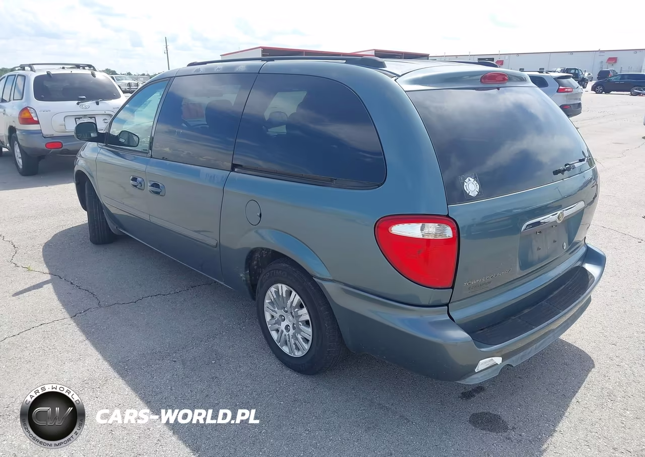 2005 Chrysler Town & Country Lx VIN:2C4GP44R15R439344 - 3