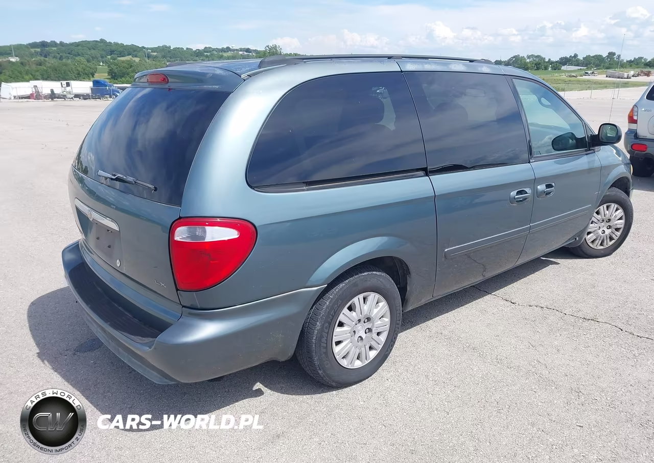 2005 Chrysler Town & Country Lx VIN:2C4GP44R15R439344 - 4