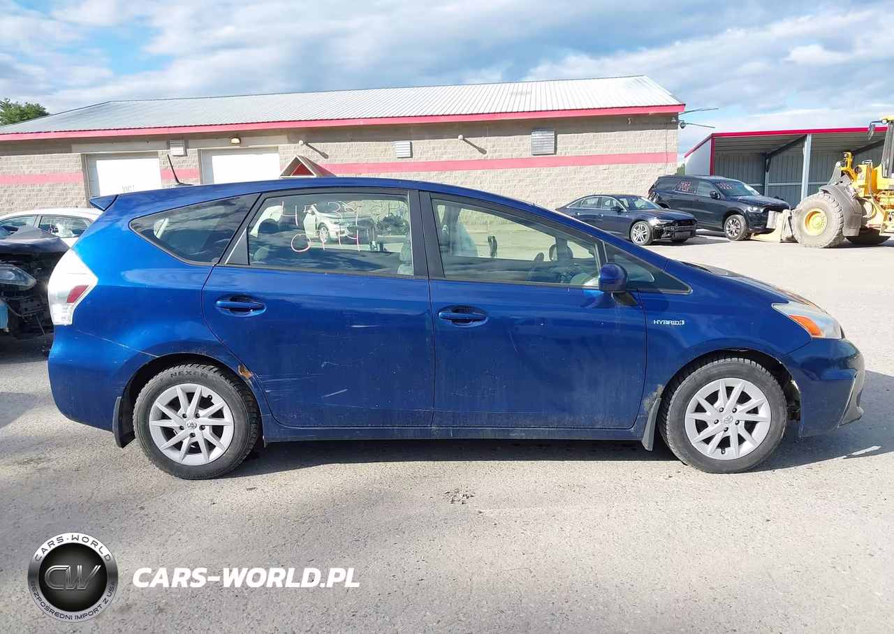 2012 Toyota Prius V Three VIN:JTDZN3EU5C3169035 - 13