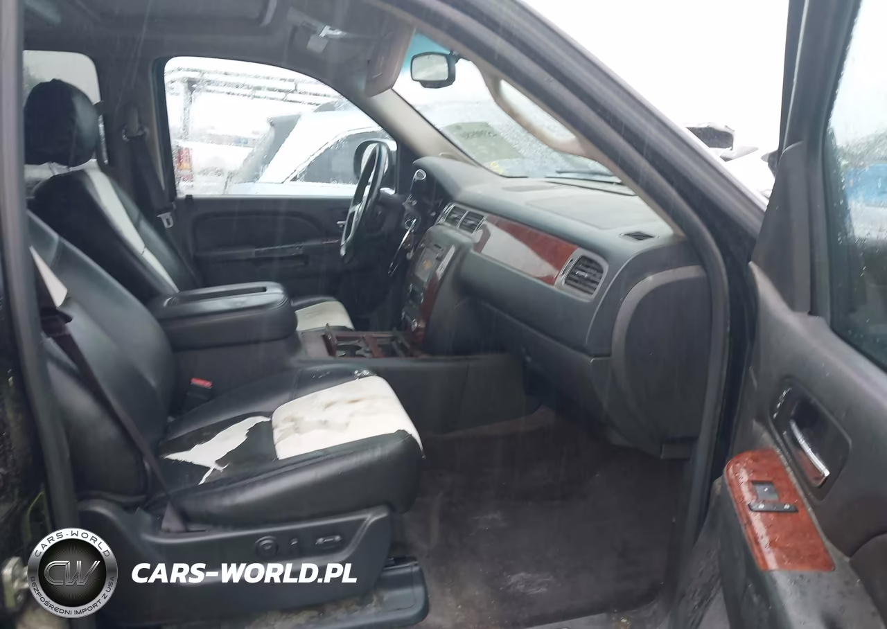 2014 Chevrolet Tahoe Ltz VIN:1GNSKCE00ER241645 - 5