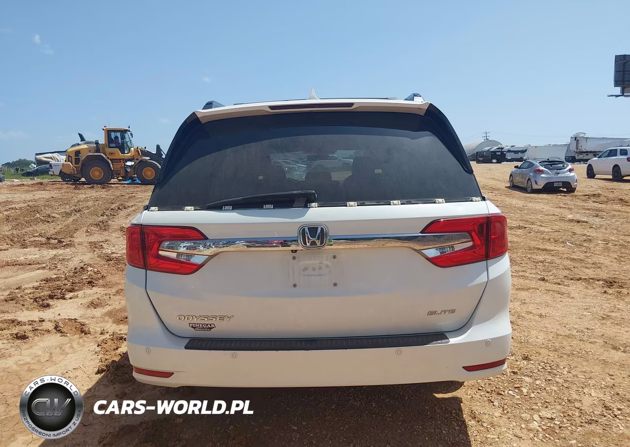 2018 Honda Odyssey Elite VIN:5FNRL6H96JB014234 - 15