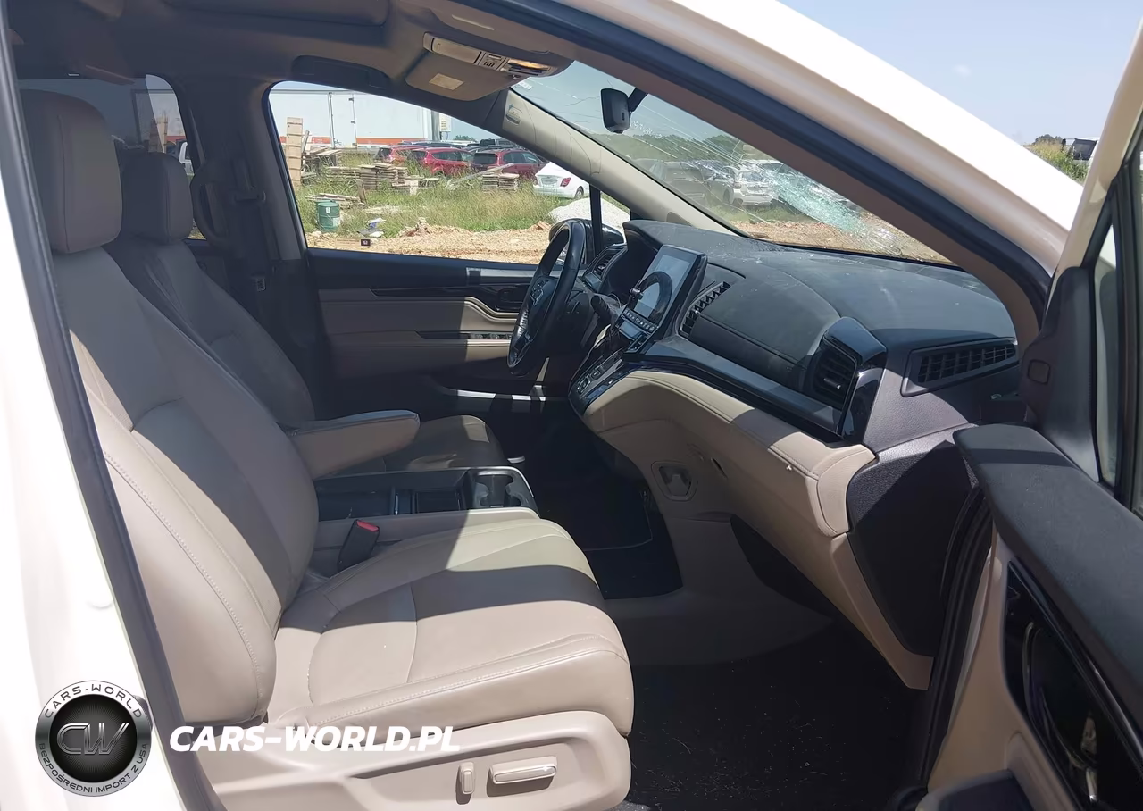 2018 Honda Odyssey Elite VIN:5FNRL6H96JB014234 - 5
