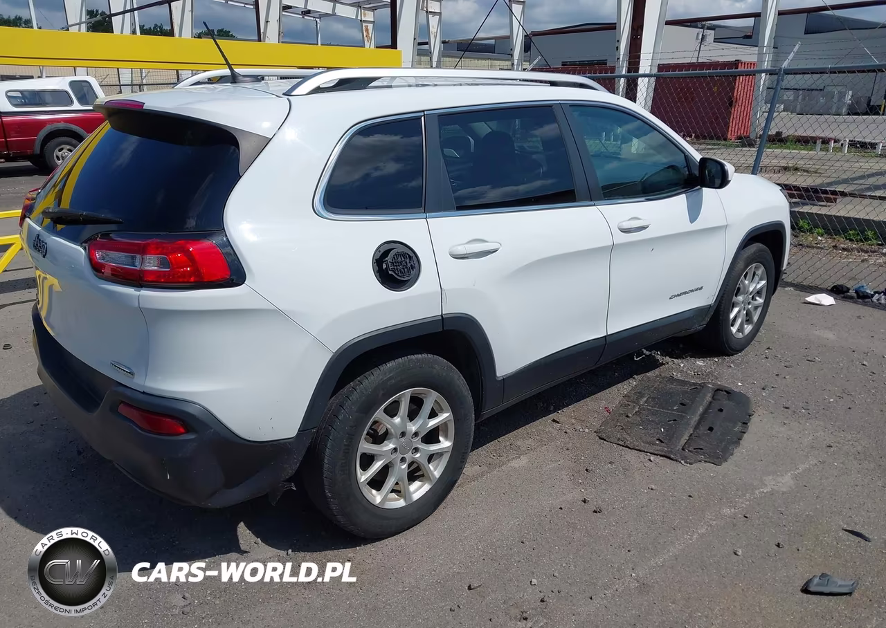 2014 Jeep Cherokee Latitude VIN:1C4PJMCS4EW285533 - 4