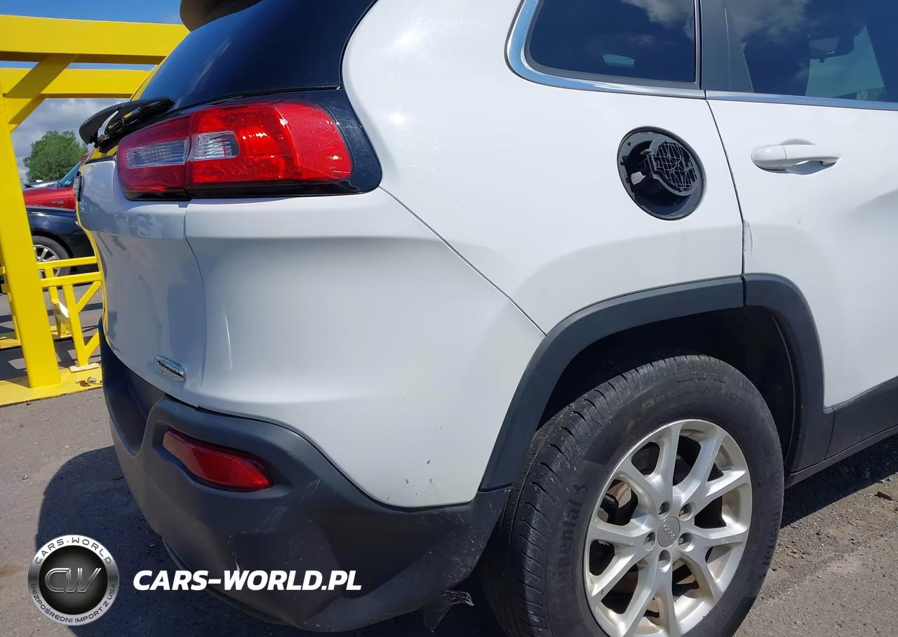 2014 Jeep Cherokee Latitude VIN:1C4PJMCS4EW285533 - 6