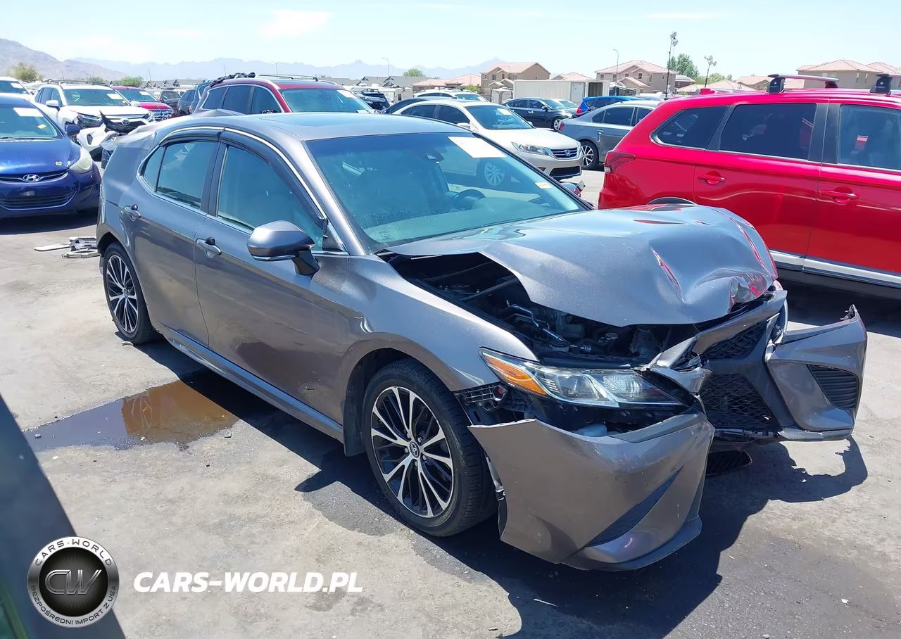 2018 Toyota Camry Se – zdjęcie 1 z 17