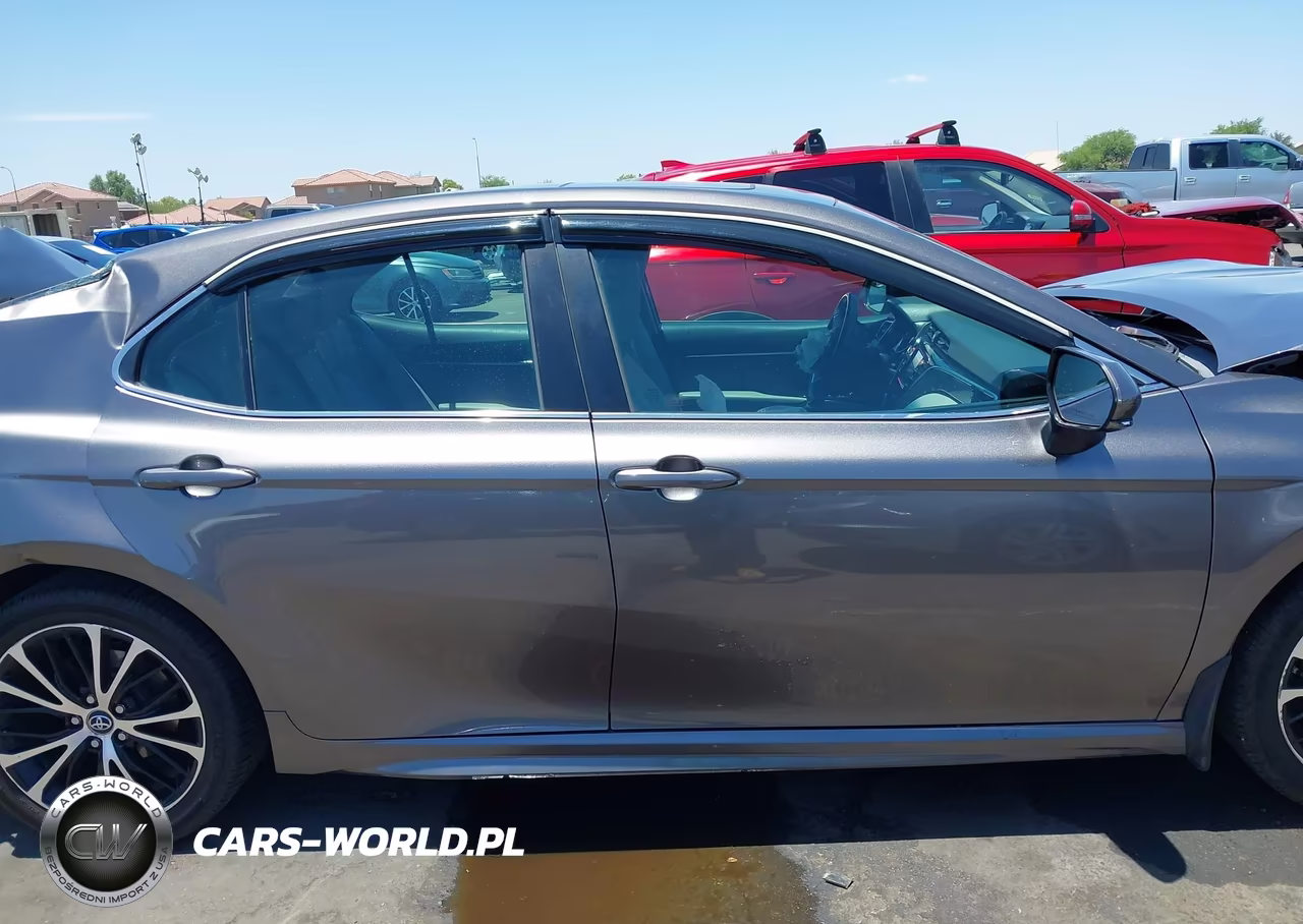 2018 Toyota Camry Se VIN:4T1B11HK7JU626359 - 14