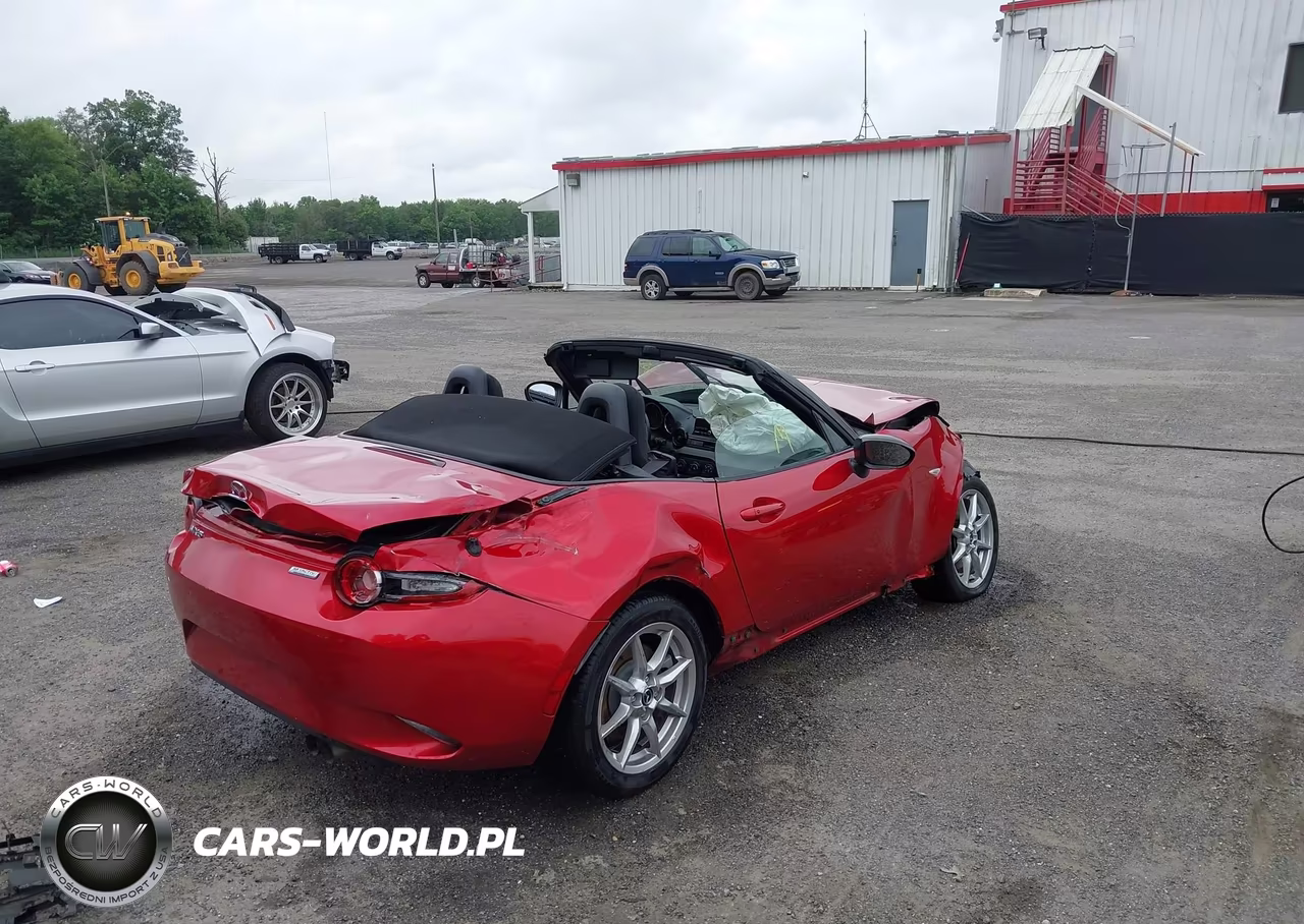 2017 Mazda Mx-5 Miata Sport VIN:JM1NDAB71H0123330 - 4
