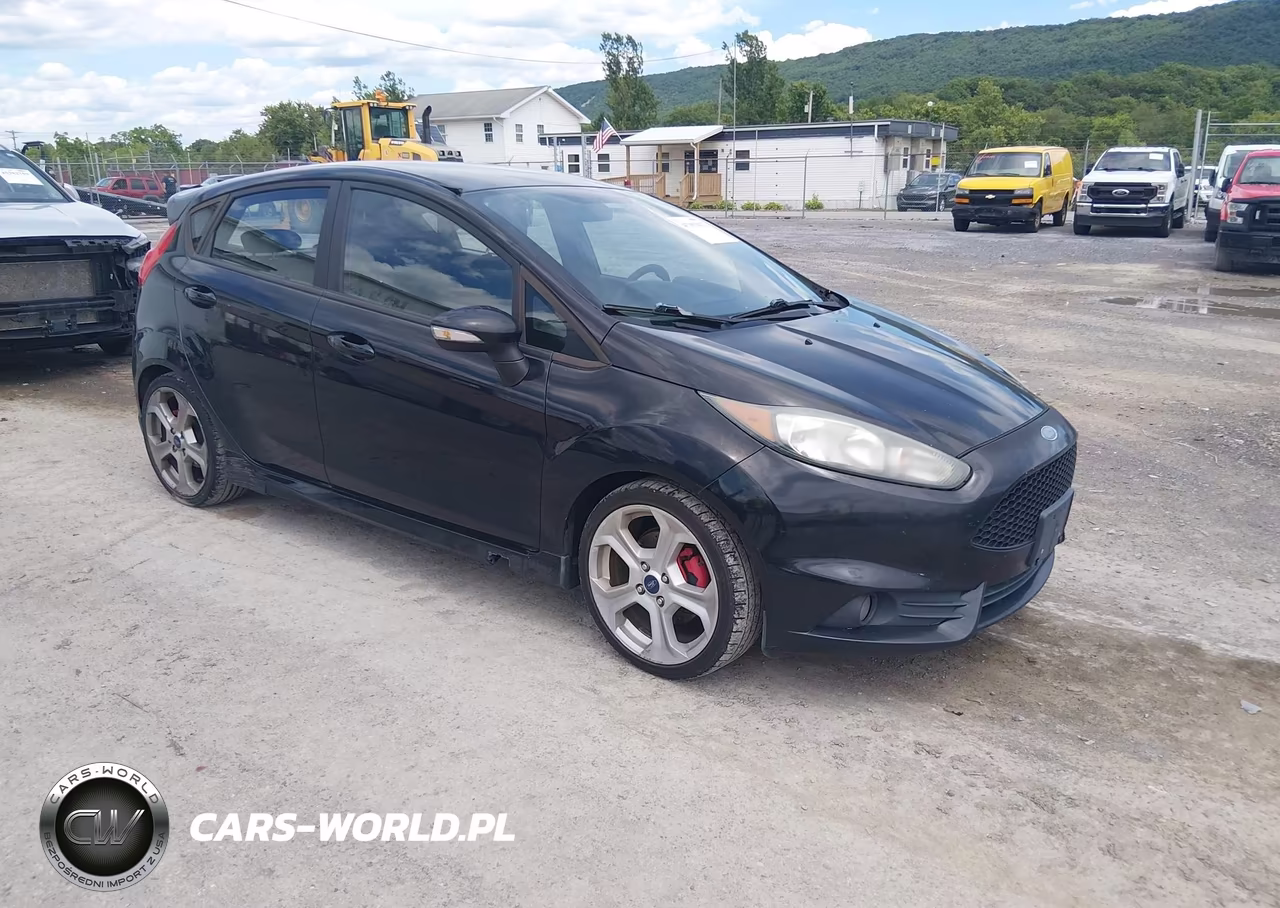 2016 Ford Fiesta St – zdjęcie 1 z 16