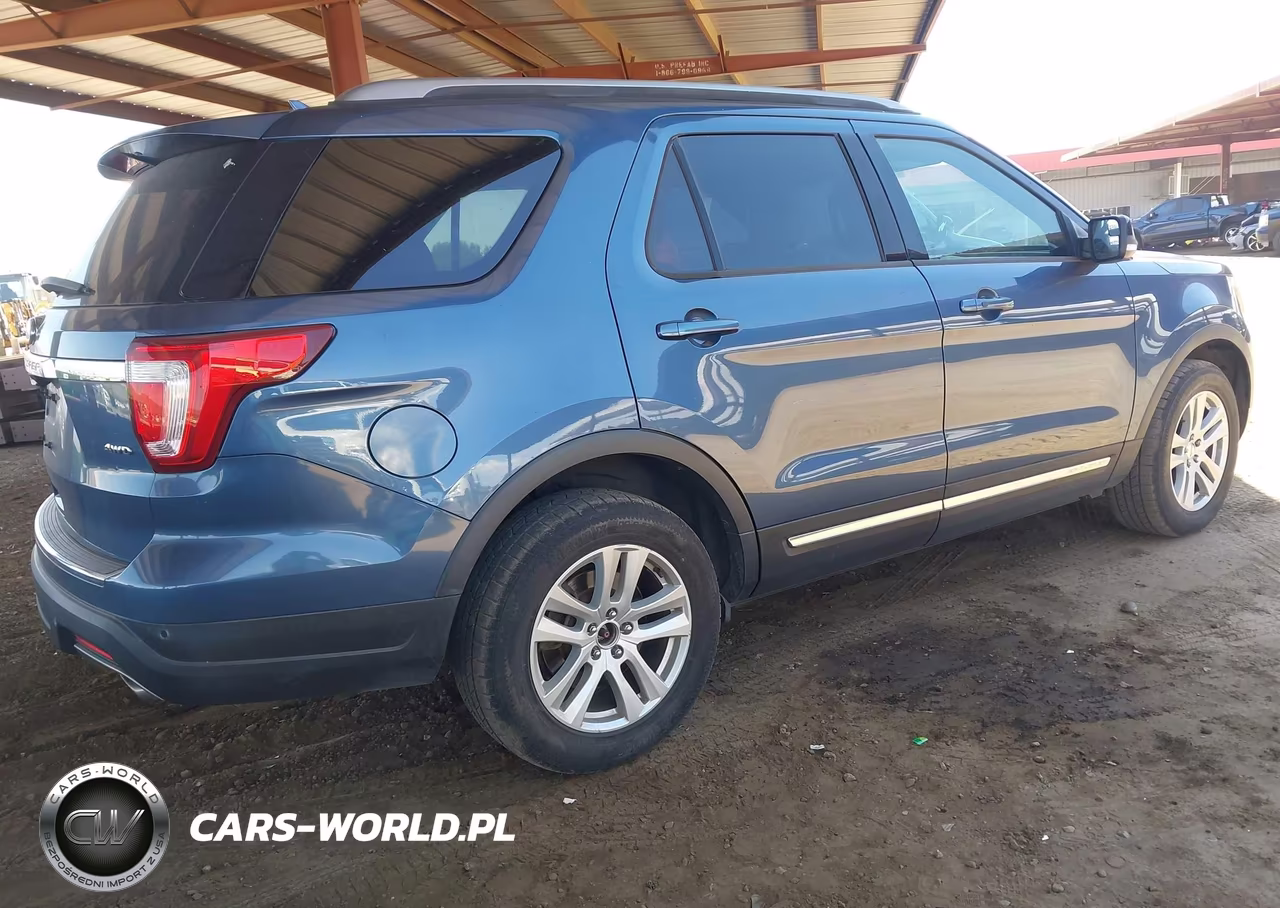 2018 Ford Explorer Xlt VIN:1FM5K8D88JGB06490 - 4