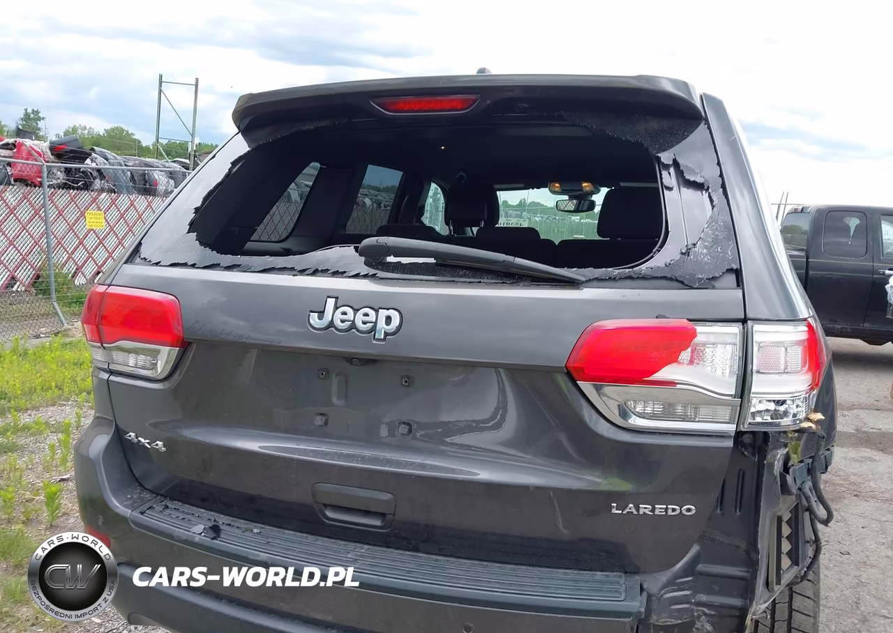 2017 Jeep Grand Cherokee Laredo 4X4 VIN:1C4RJFAG1HC771967 - 16