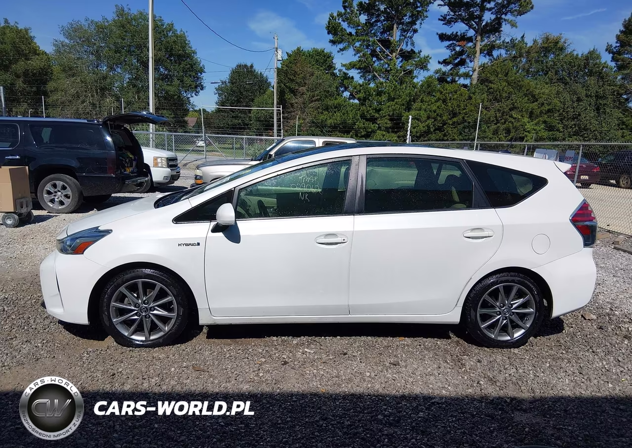 2015 Toyota Prius V Five VIN:JTDZN3EUXFJ029062 - 14