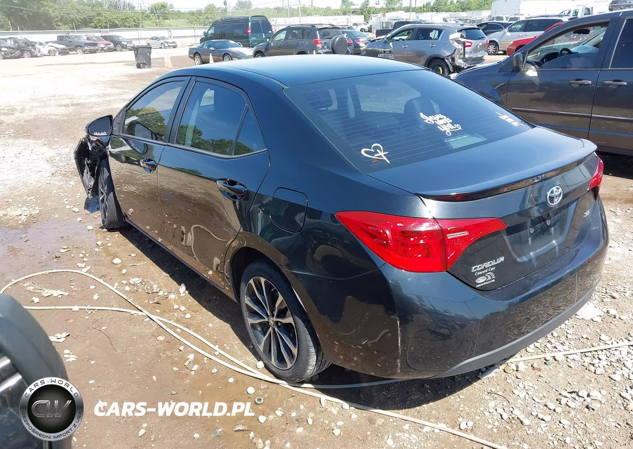2017 Toyota Corolla Se VIN:2T1BURHE0HC748797 - 3