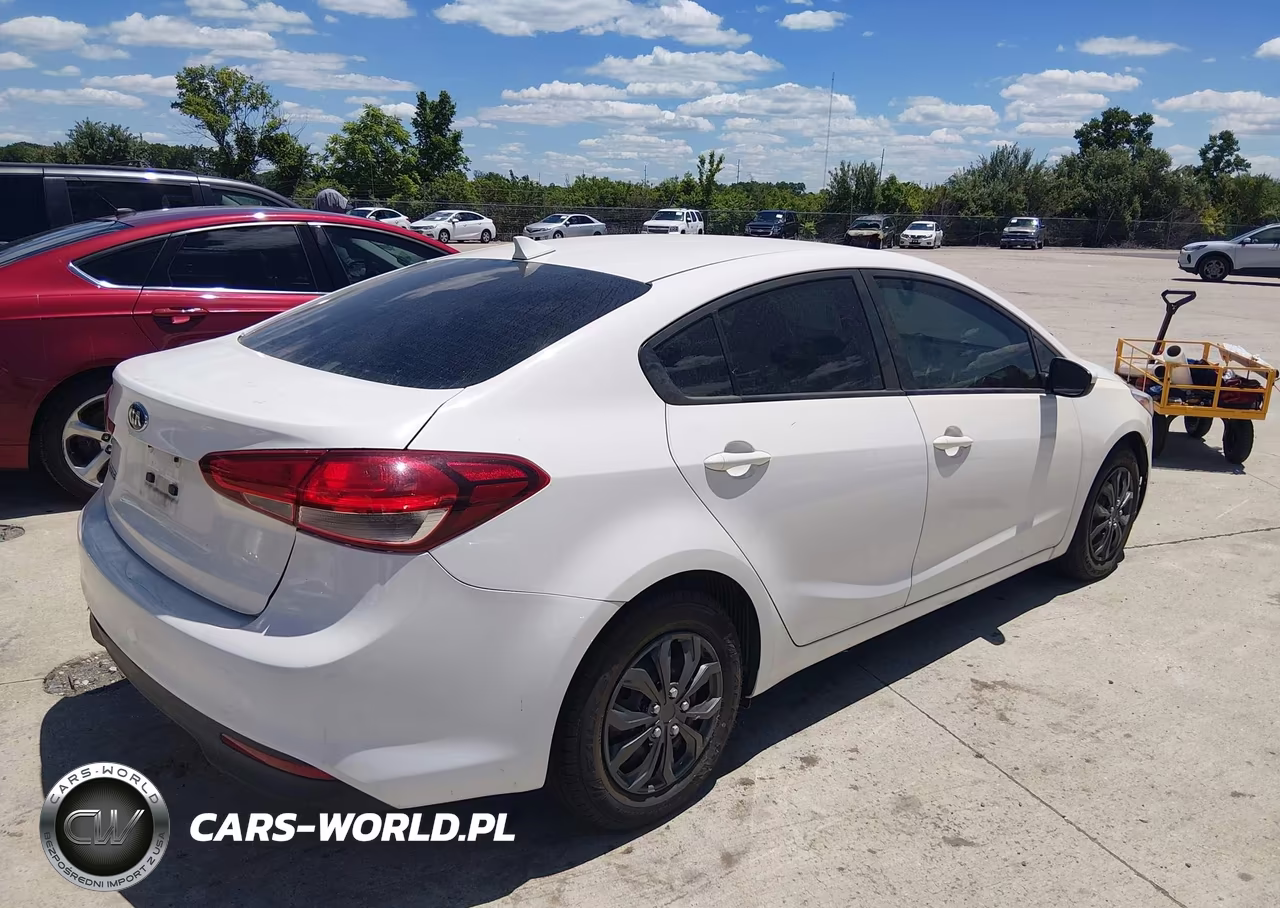 2017 Kia Forte Lx VIN:3KPFK4A72HE025749 - 4