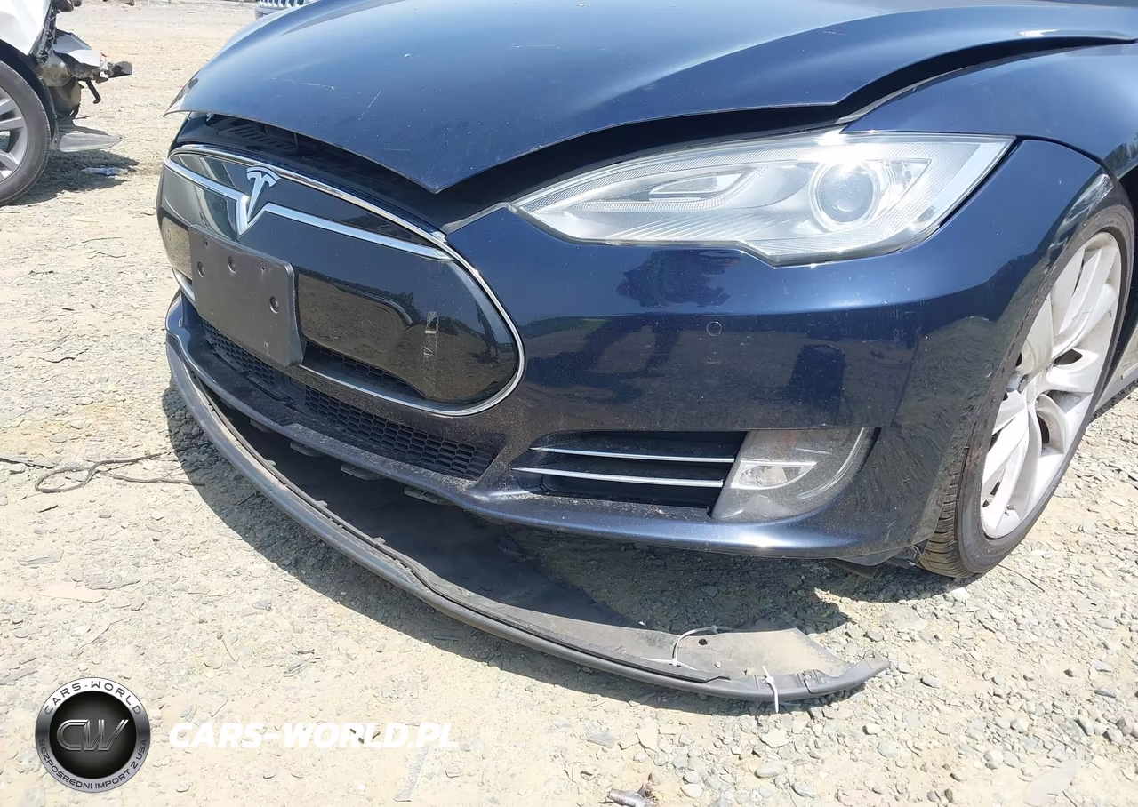 2014 Tesla Model S P85 VIN:5YJSA1H13EFP53815 - 6