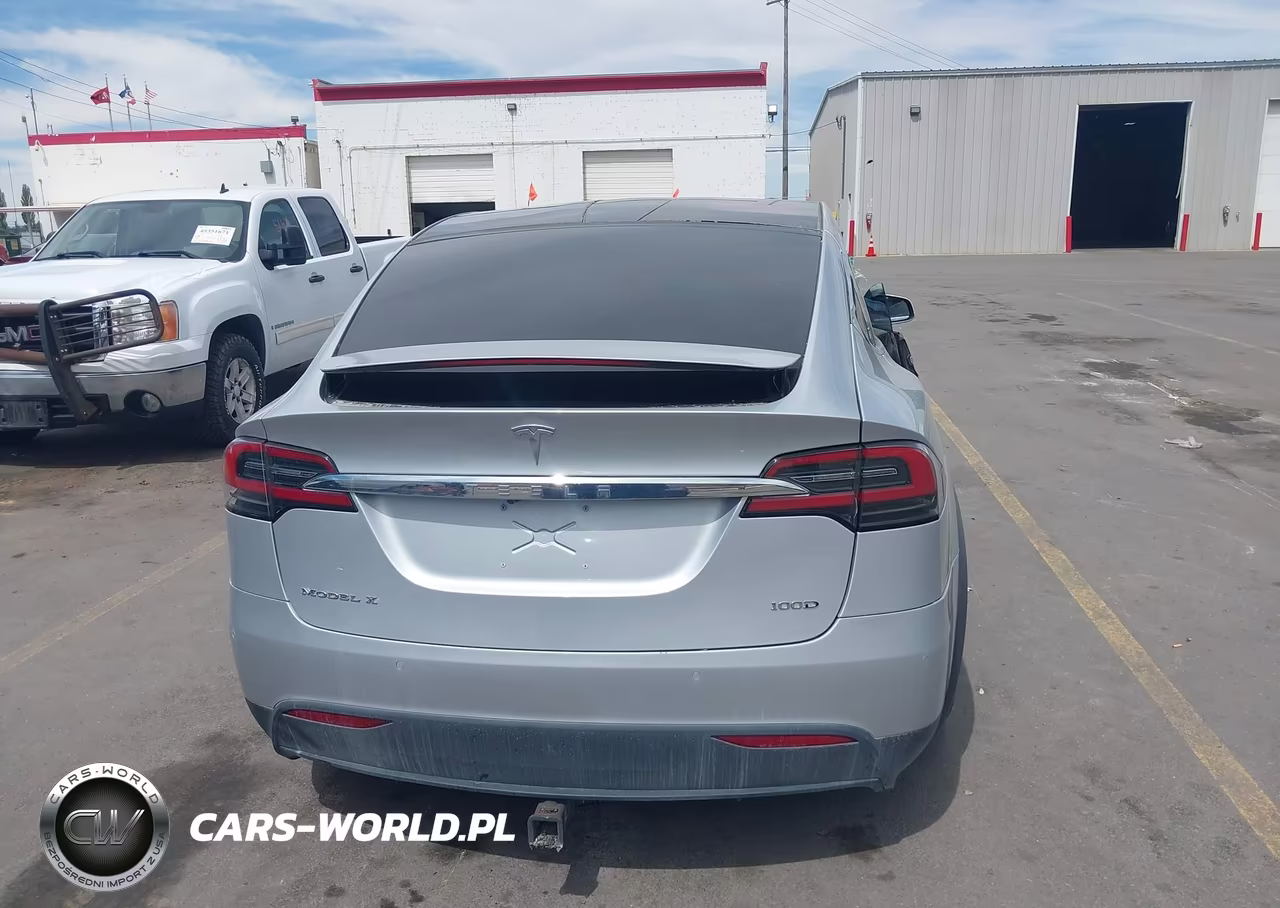 2017 Tesla Model X 100D-75D-90D VIN:5YJXCBE26HF068098 - 16