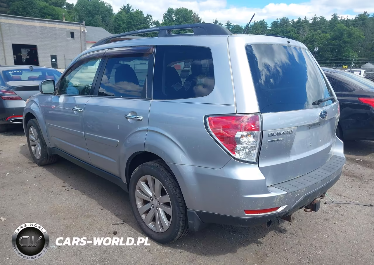 2012 Subaru Forester 2.5X Premium VIN:JF2SHADC6CH419537 - 3