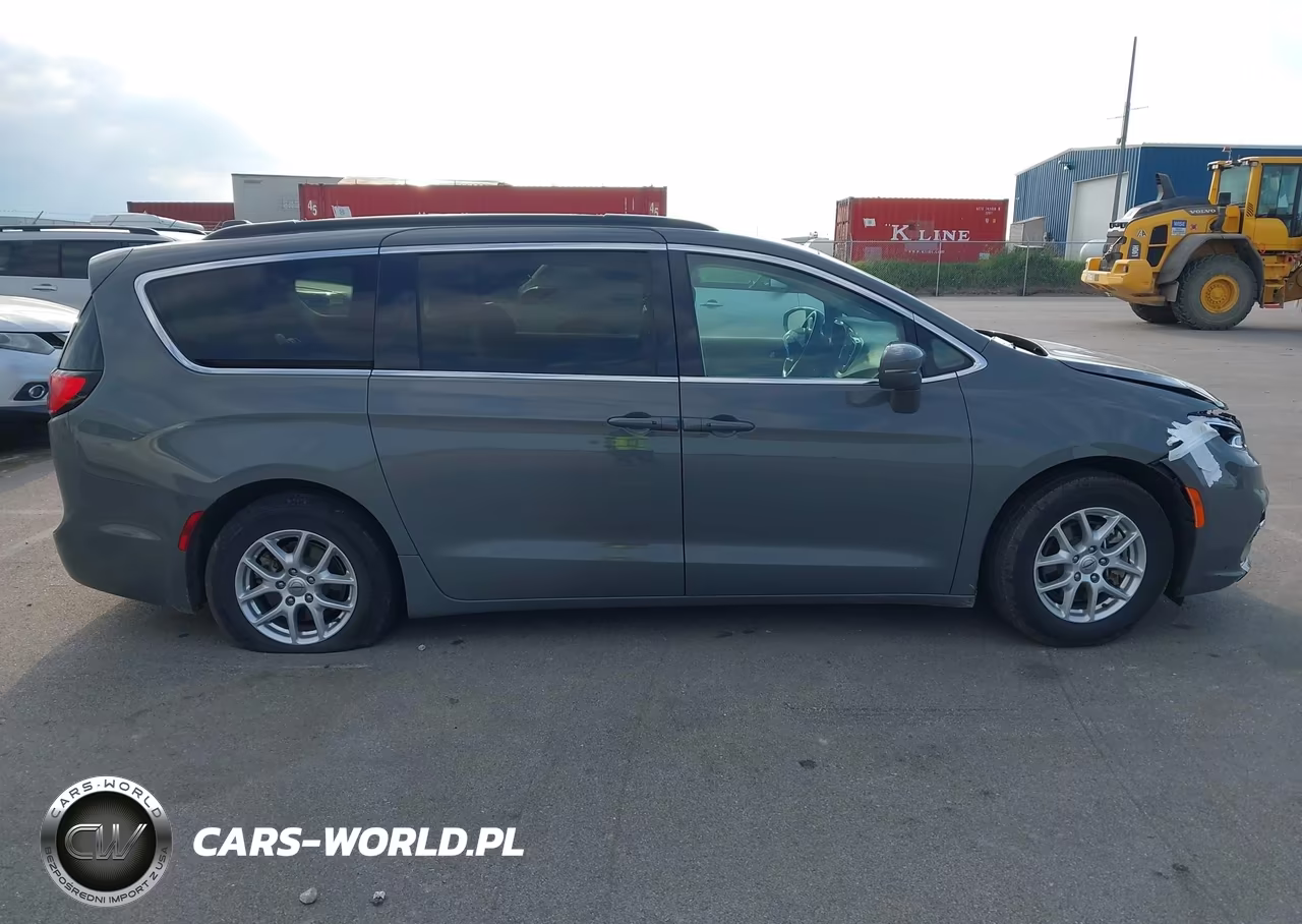 2022 Chrysler Pacifica Touring L VIN:2C4RC1BG5NR197629 - 13