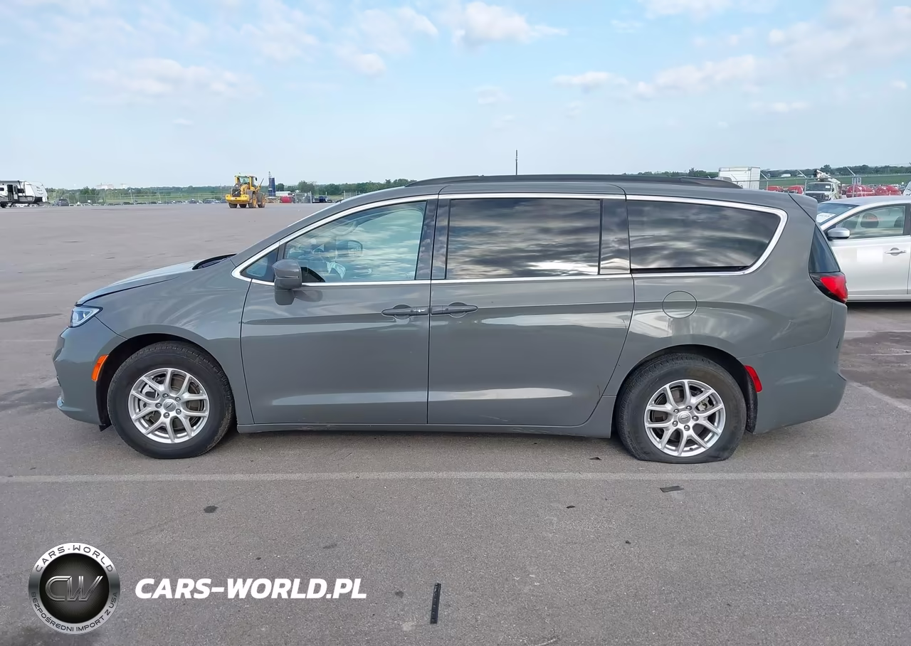 2022 Chrysler Pacifica Touring L VIN:2C4RC1BG5NR197629 - 14