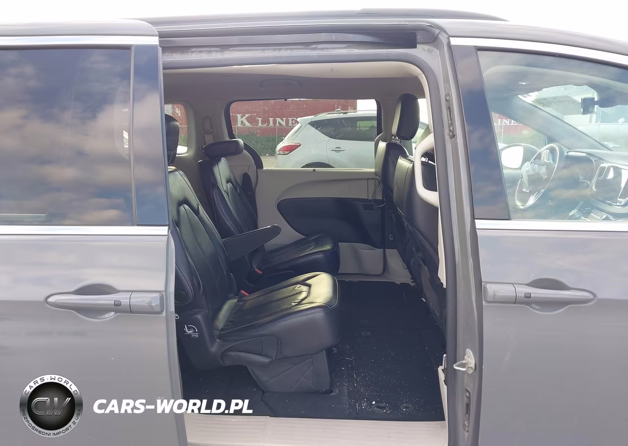 2022 Chrysler Pacifica Touring L VIN:2C4RC1BG5NR197629 - 8