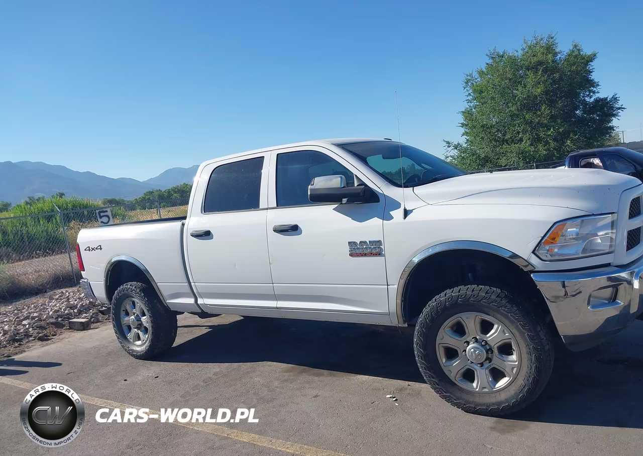 2015 Ram 2500 Tradesman VIN:3C6UR5CJ1FG634552 - 13