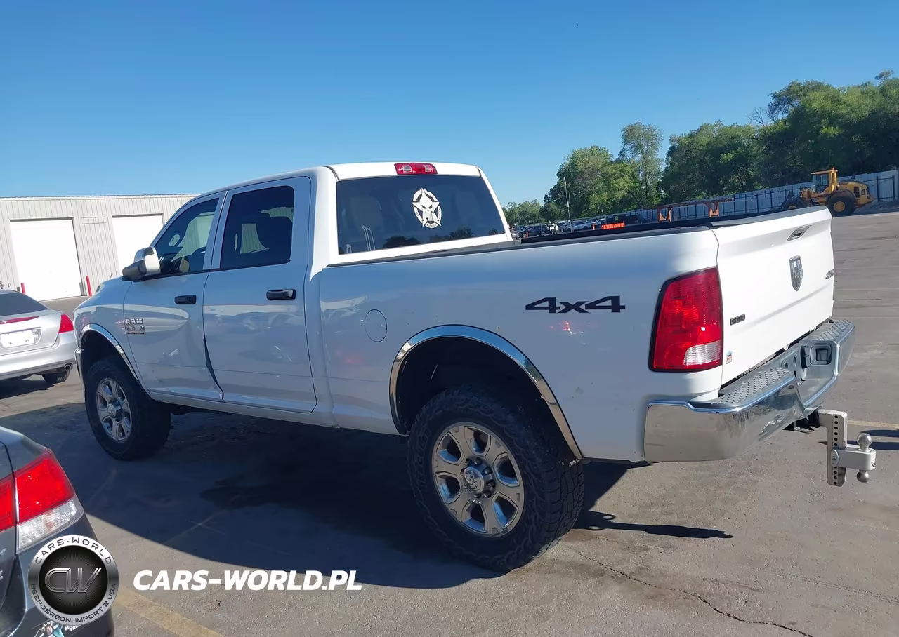 2015 Ram 2500 Tradesman VIN:3C6UR5CJ1FG634552 - 14