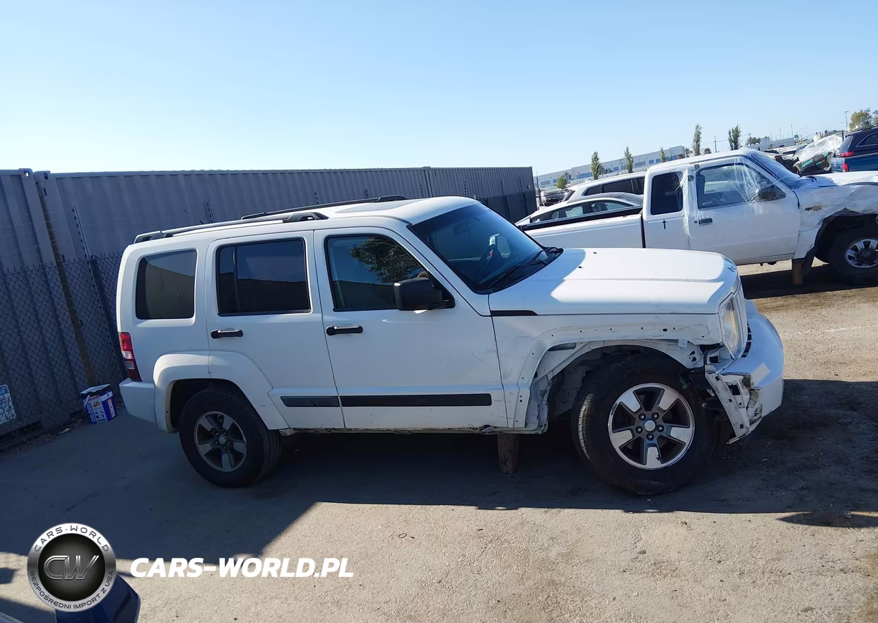 2008 Jeep Liberty Sport VIN:1J8GP28K38W194813 - 14
