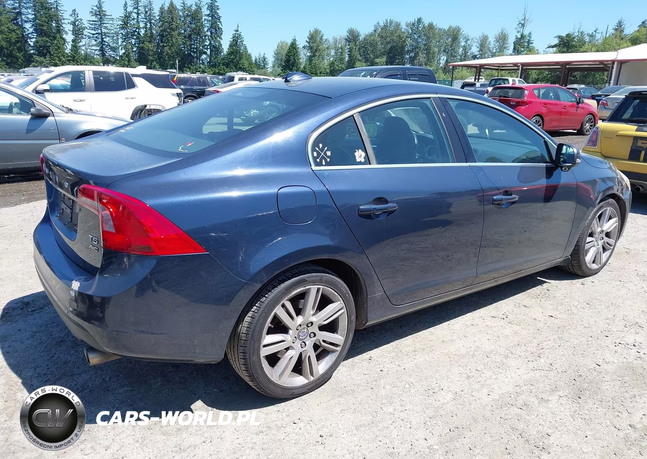 2013 Volvo S60 T5-T5 Platinum-T5 Premier-T5 Premier Plus VIN:YV1612FH4D2185125 - 4