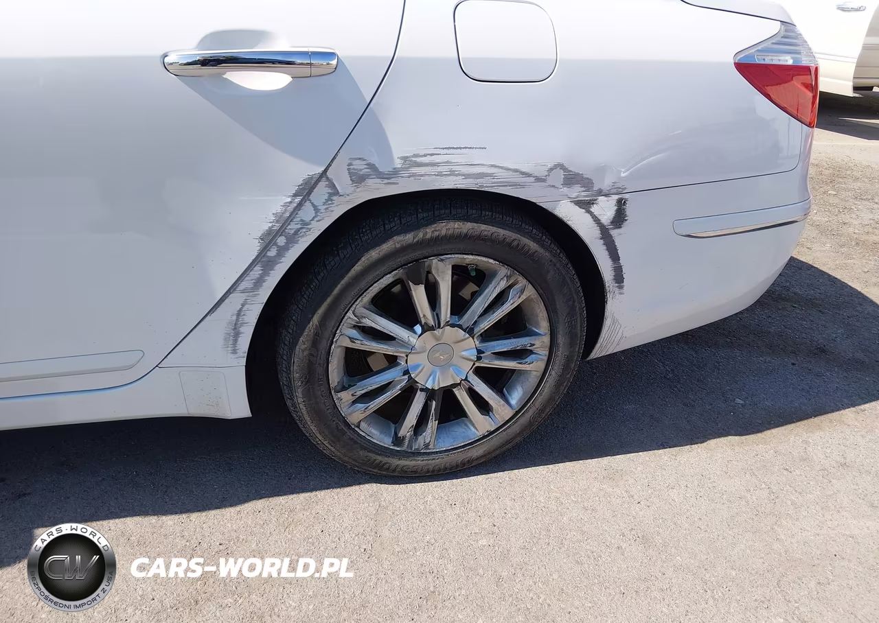 2011 Hyundai Genesis 3.8 VIN:KMHGC4DE9BU122172 - 13