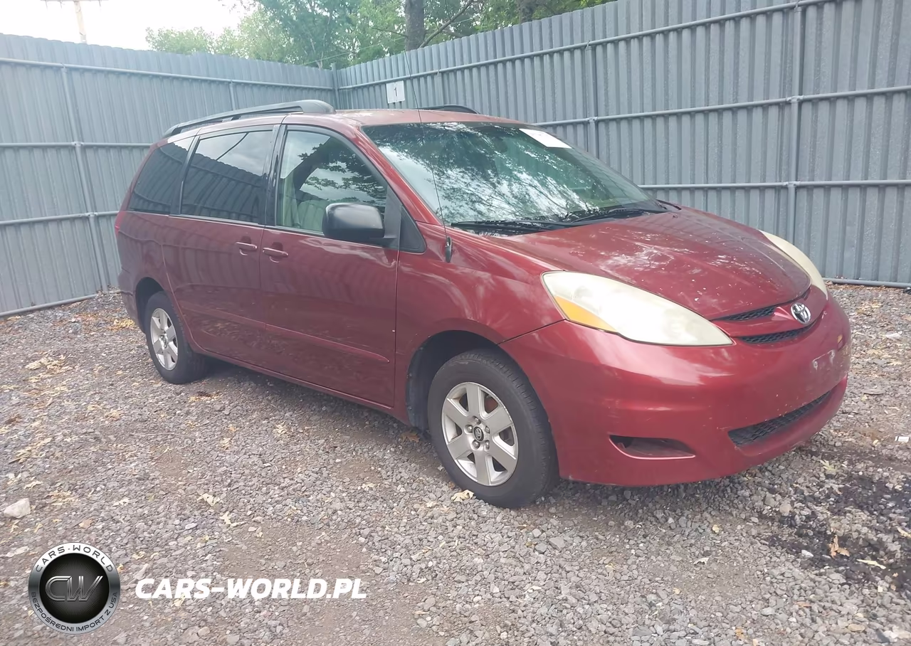 2008 Toyota Sienna Le – zdjęcie 1 z 12