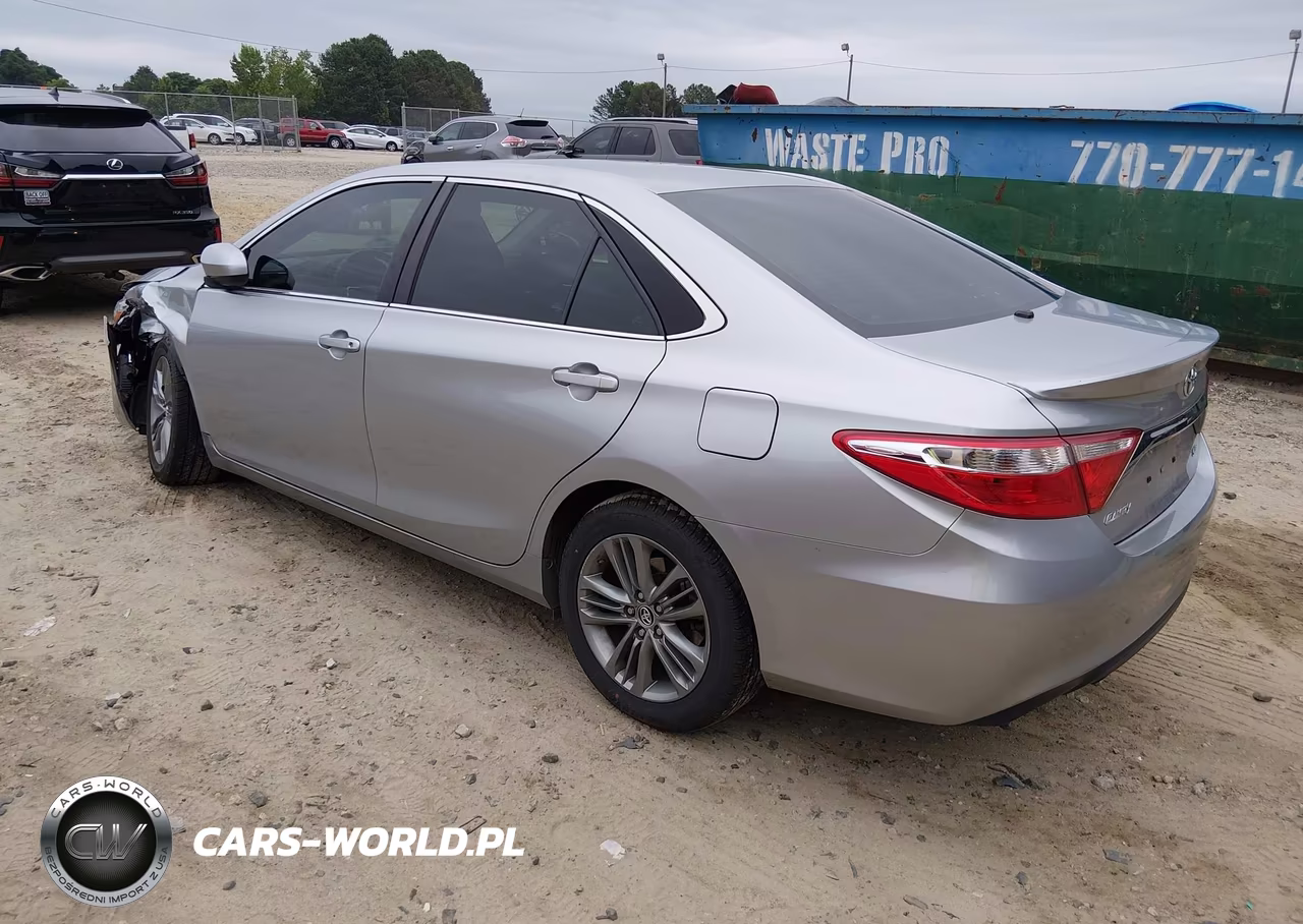 2016 Toyota Camry Se VIN:4T1BF1FK3GU176724 - 3