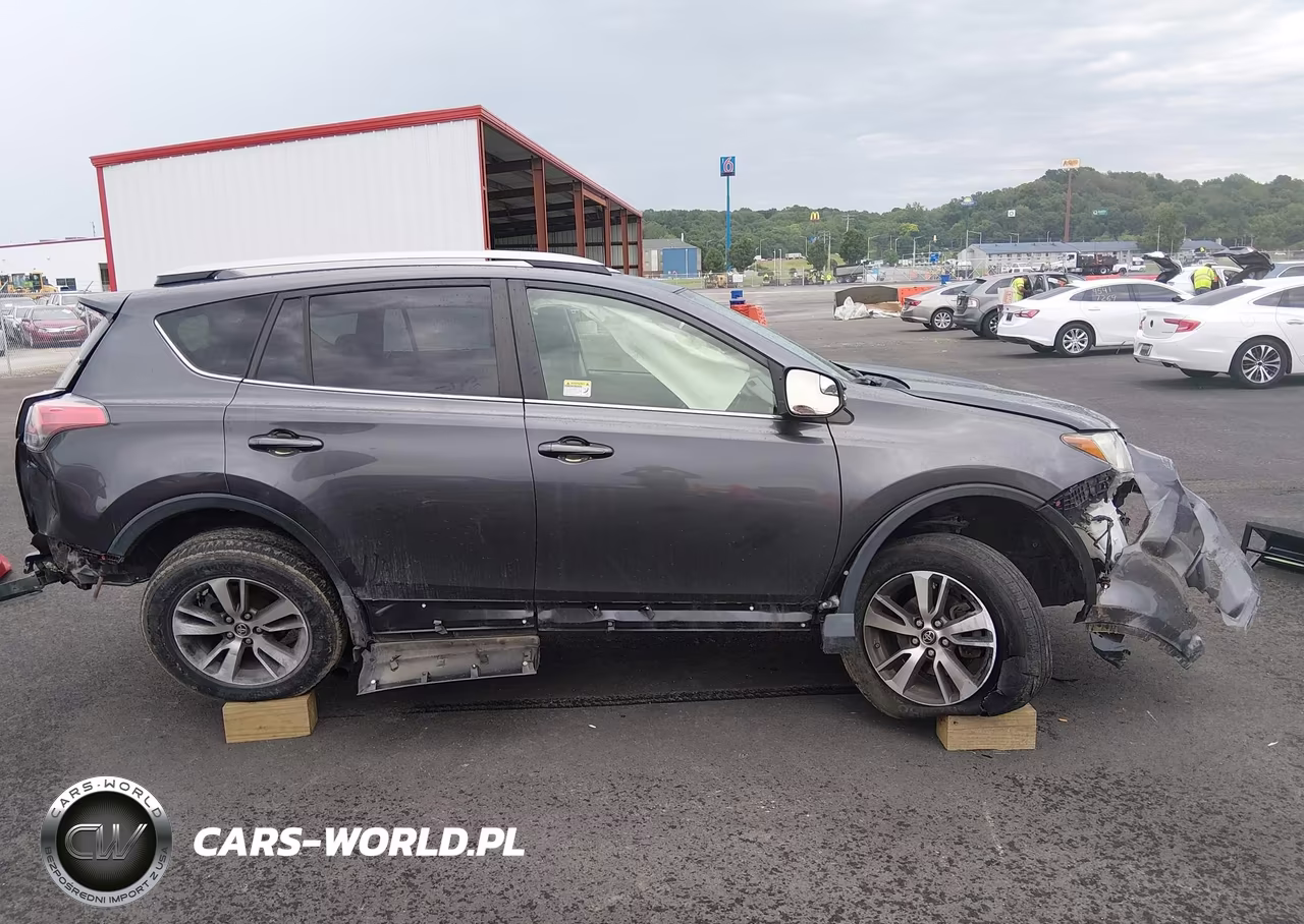 2017 Toyota Rav4 Xle VIN:JTMRFREVXHJ702749 - 14