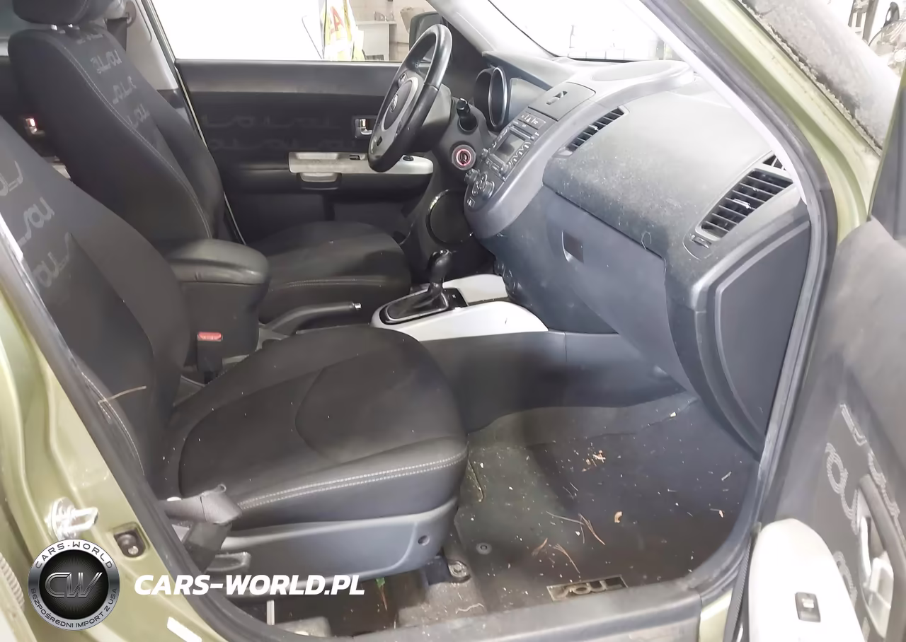 2012 Kia Soul + VIN:KNDJT2A62C7361686 - 5