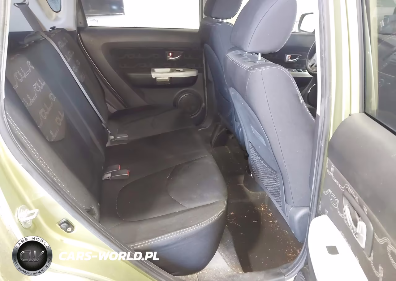 2012 Kia Soul + VIN:KNDJT2A62C7361686 - 8