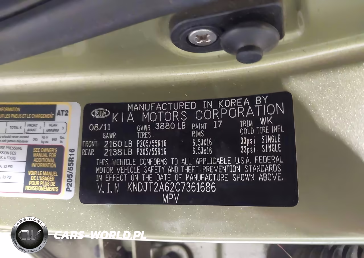2012 Kia Soul + VIN:KNDJT2A62C7361686 - 9