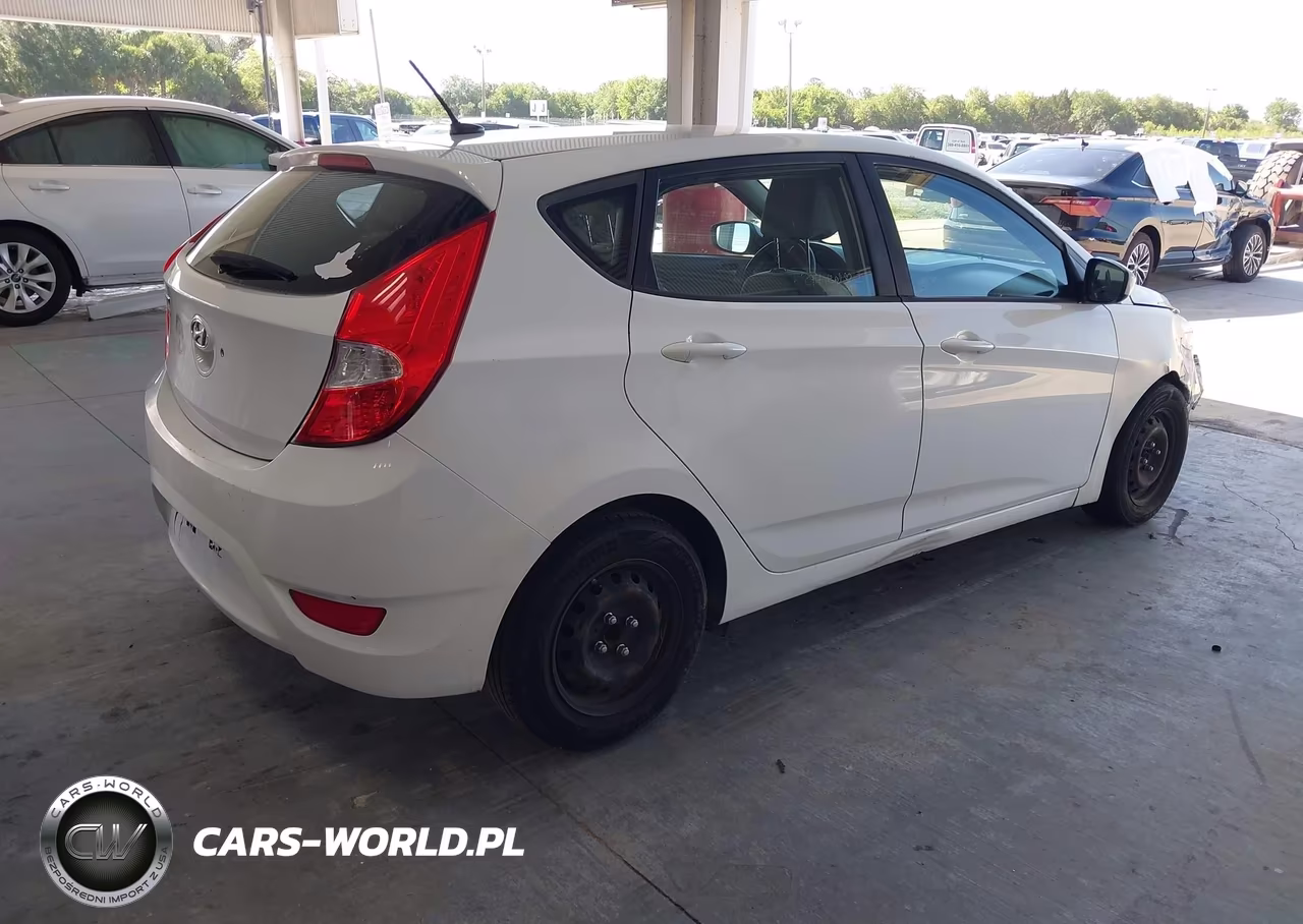 2017 Hyundai Accent Se VIN:KMHCT5AE6HU319768 - 4