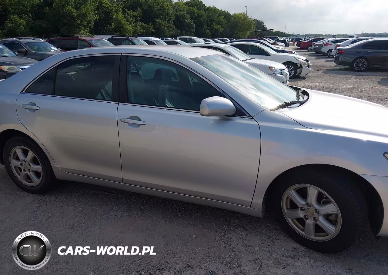 2010 Toyota Camry Le VIN:4T1BF3EK1AU026955 - 14