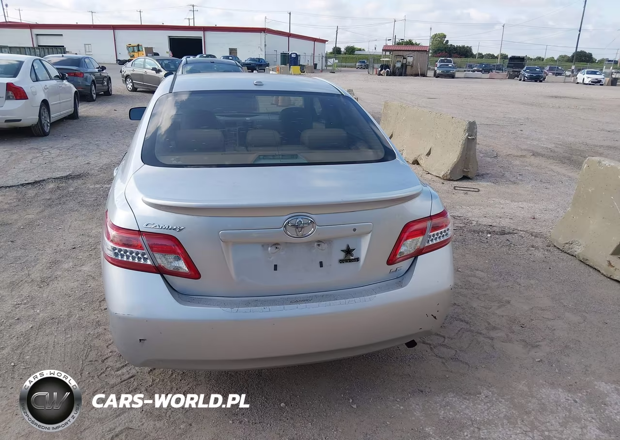 2010 Toyota Camry Le VIN:4T1BF3EK1AU026955 - 17
