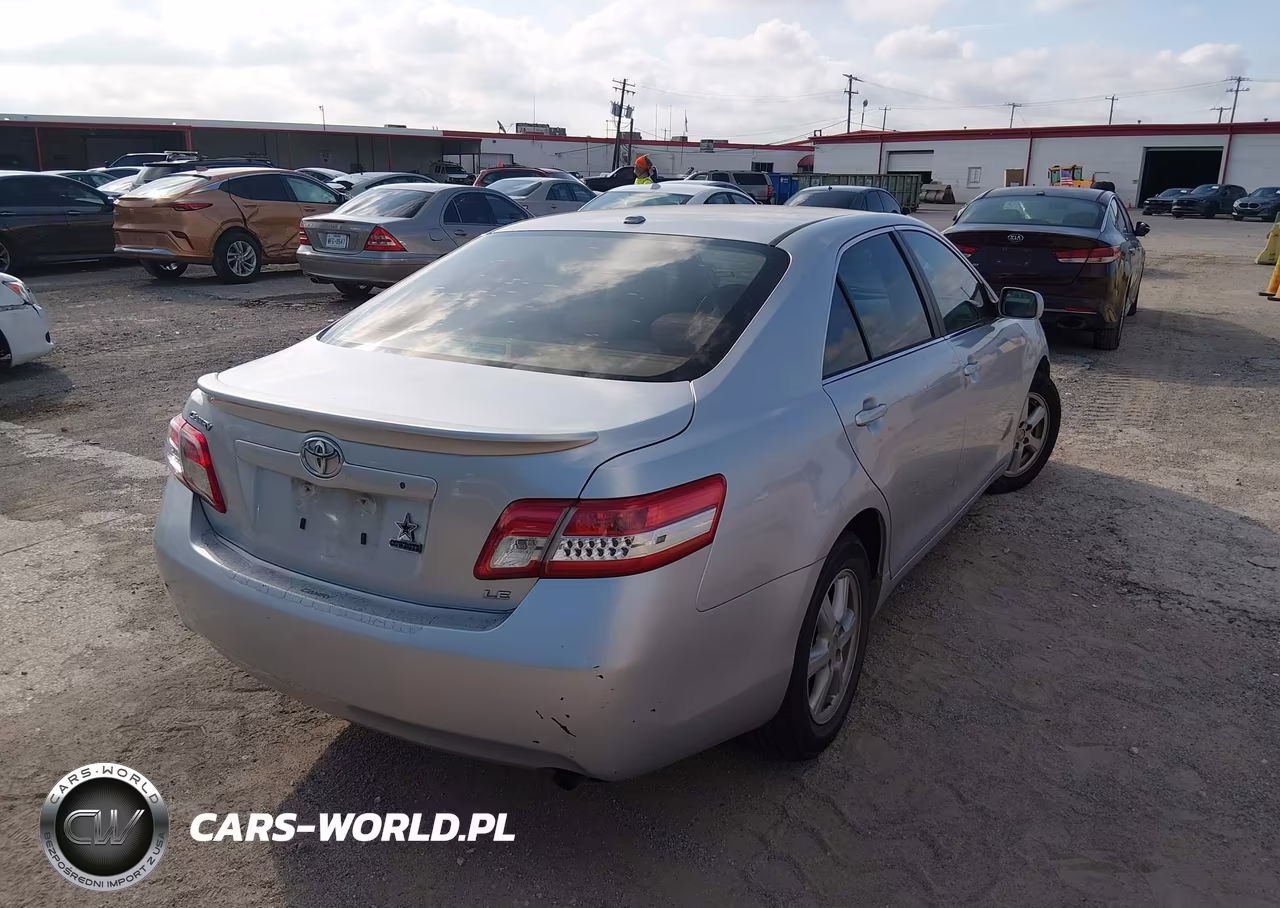 2010 Toyota Camry Le VIN:4T1BF3EK1AU026955 - 4